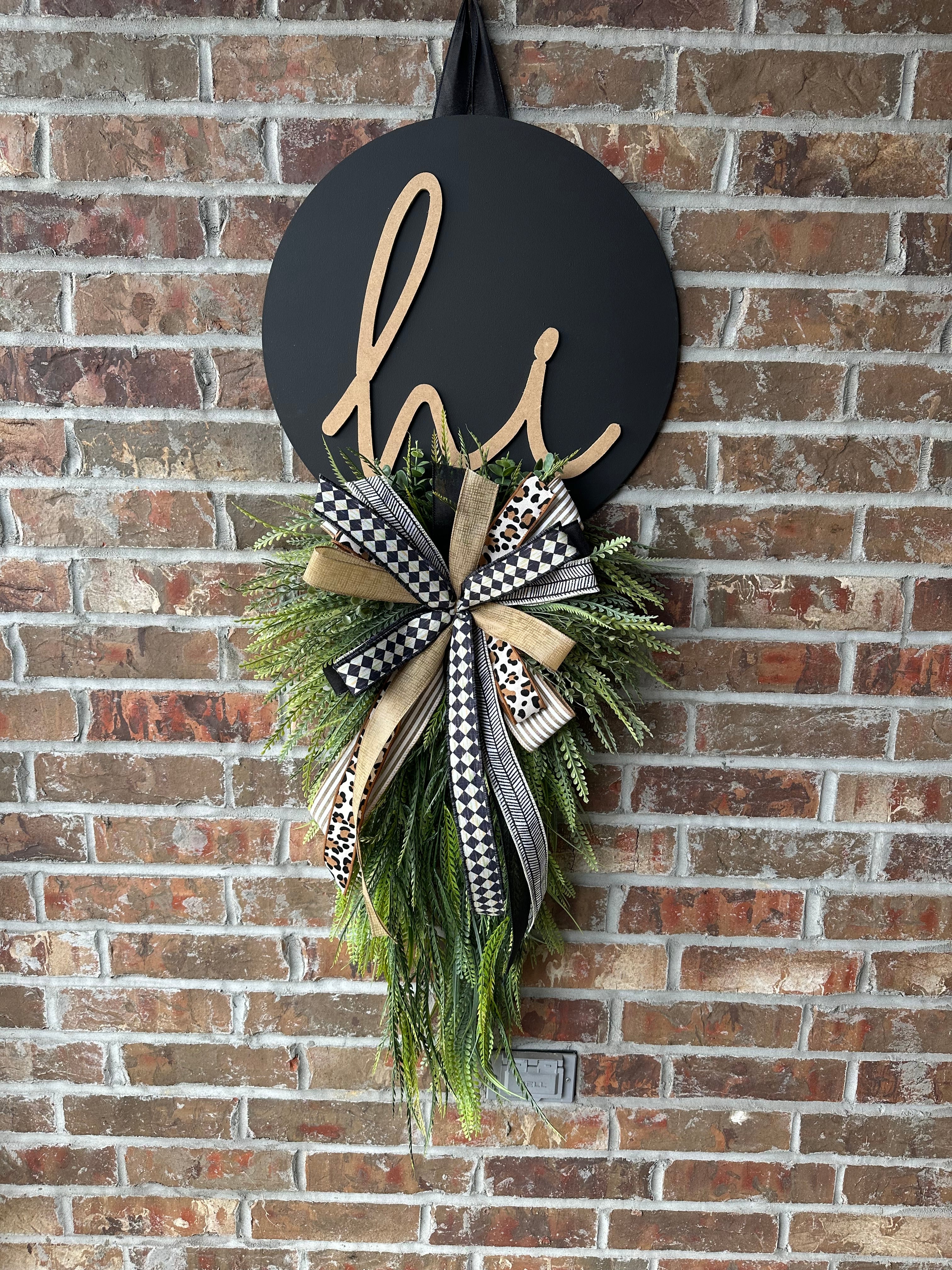 Modern “Hi” Door Hanger