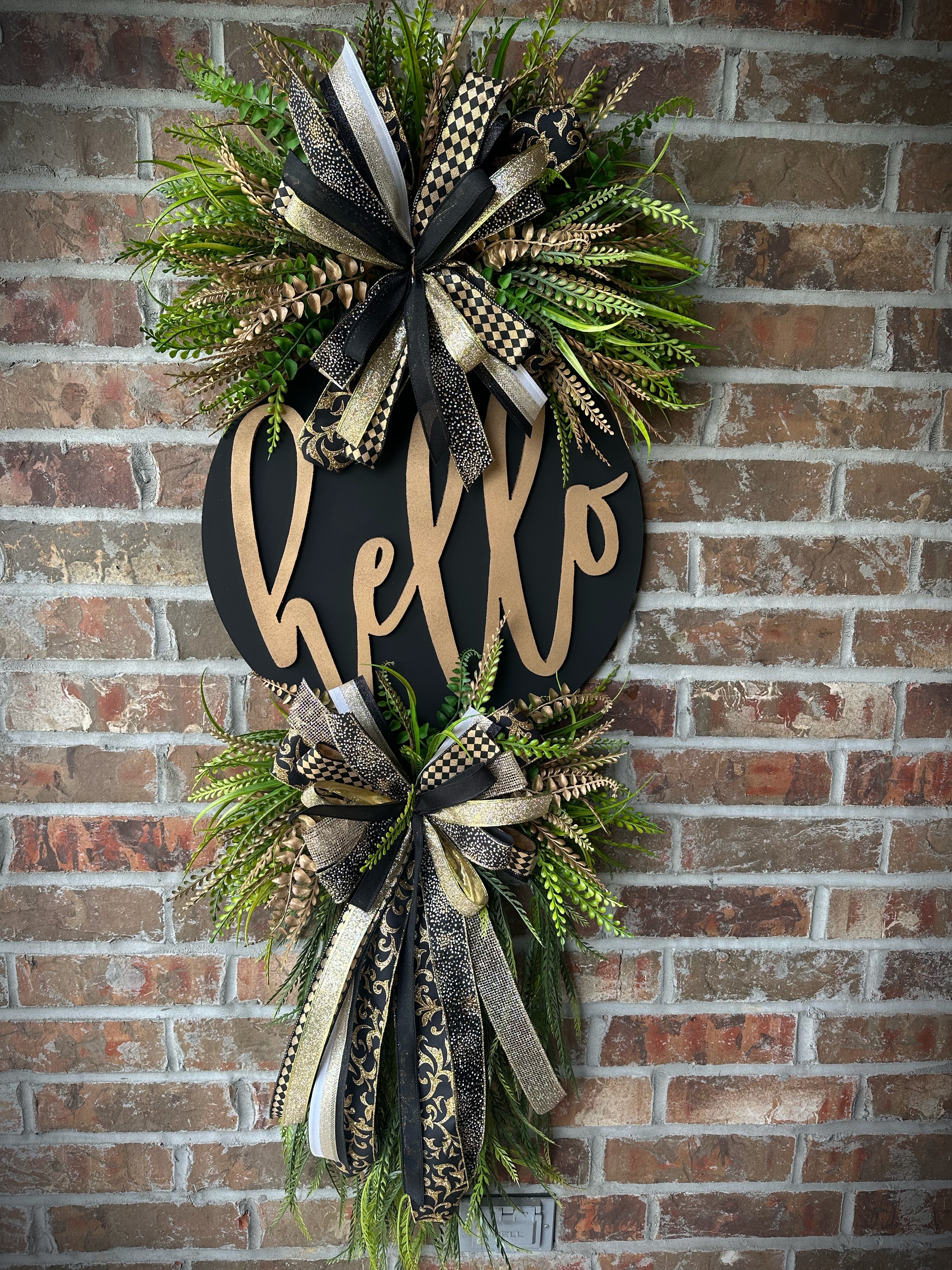Golden Luxe Hello Wreath