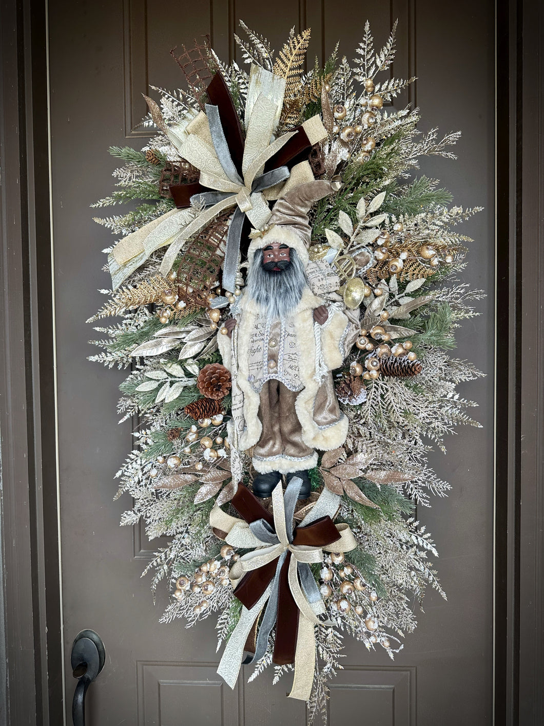 Neutral African American Santa Wreath