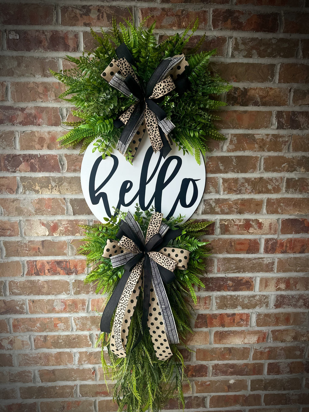 Hello Luxury Wreath