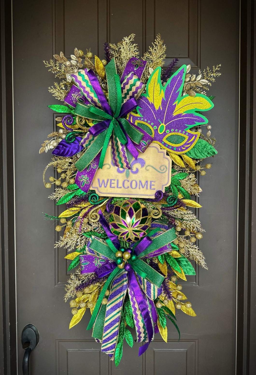 Welcome Mardi Gras Wreath