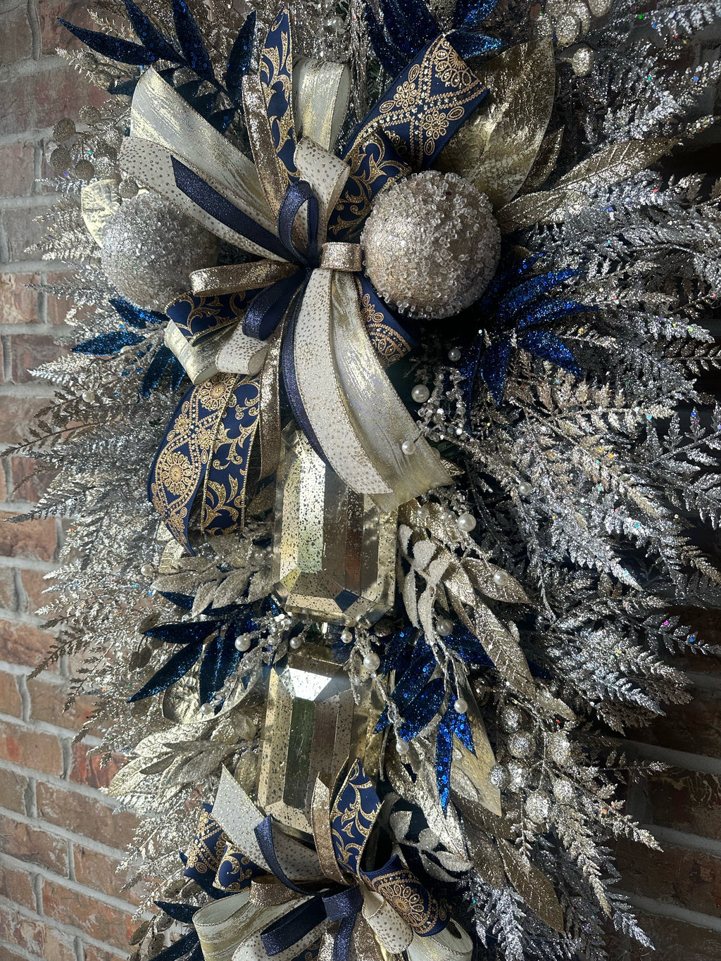 Navy/ Champagne Christmas Swag