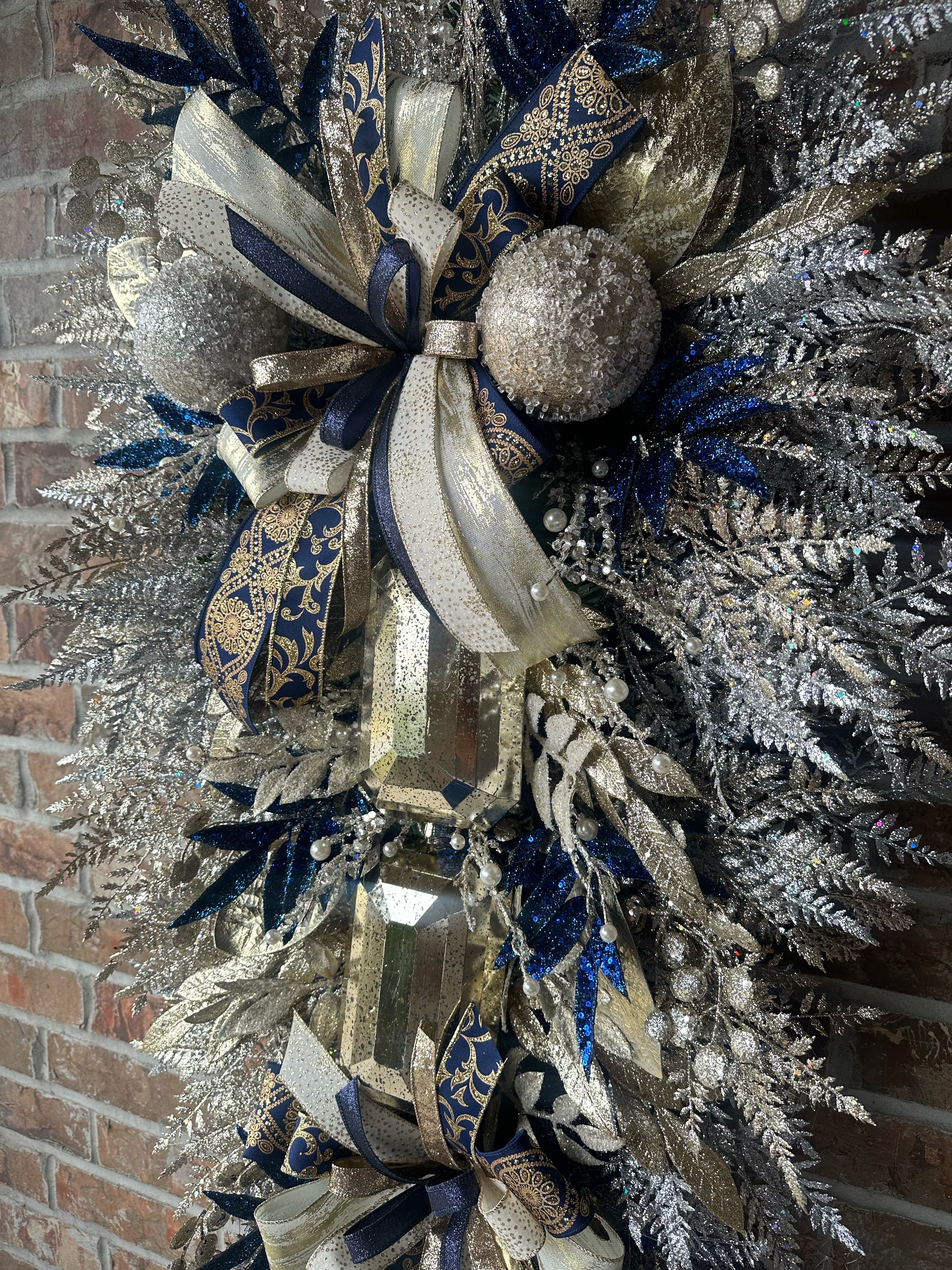 Navy/ Champagne Christmas Swag