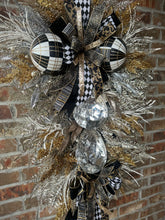 Load image into Gallery viewer, Black/ Silver/ Gold White swag wreath
