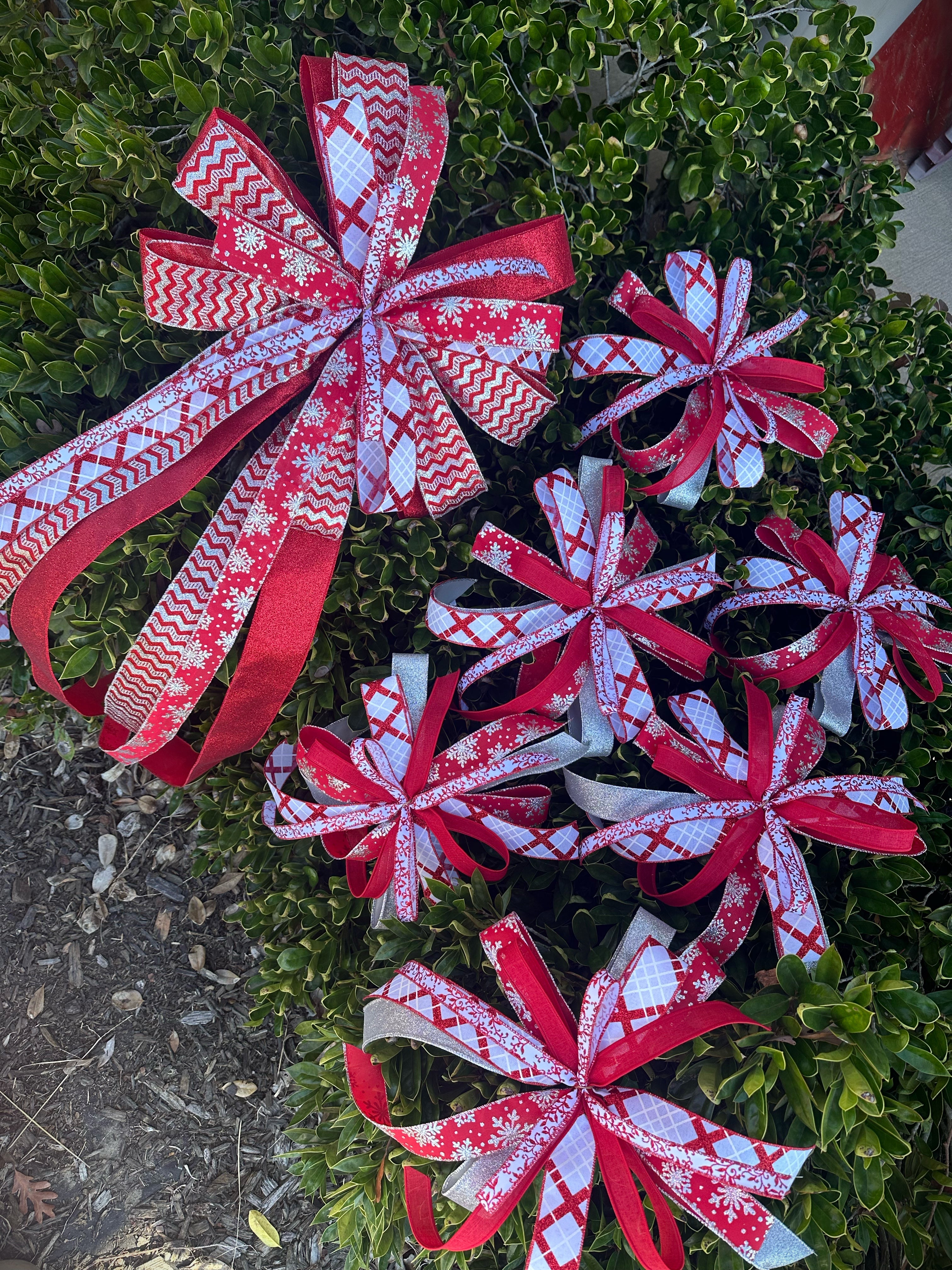 Red white silver bow bundle