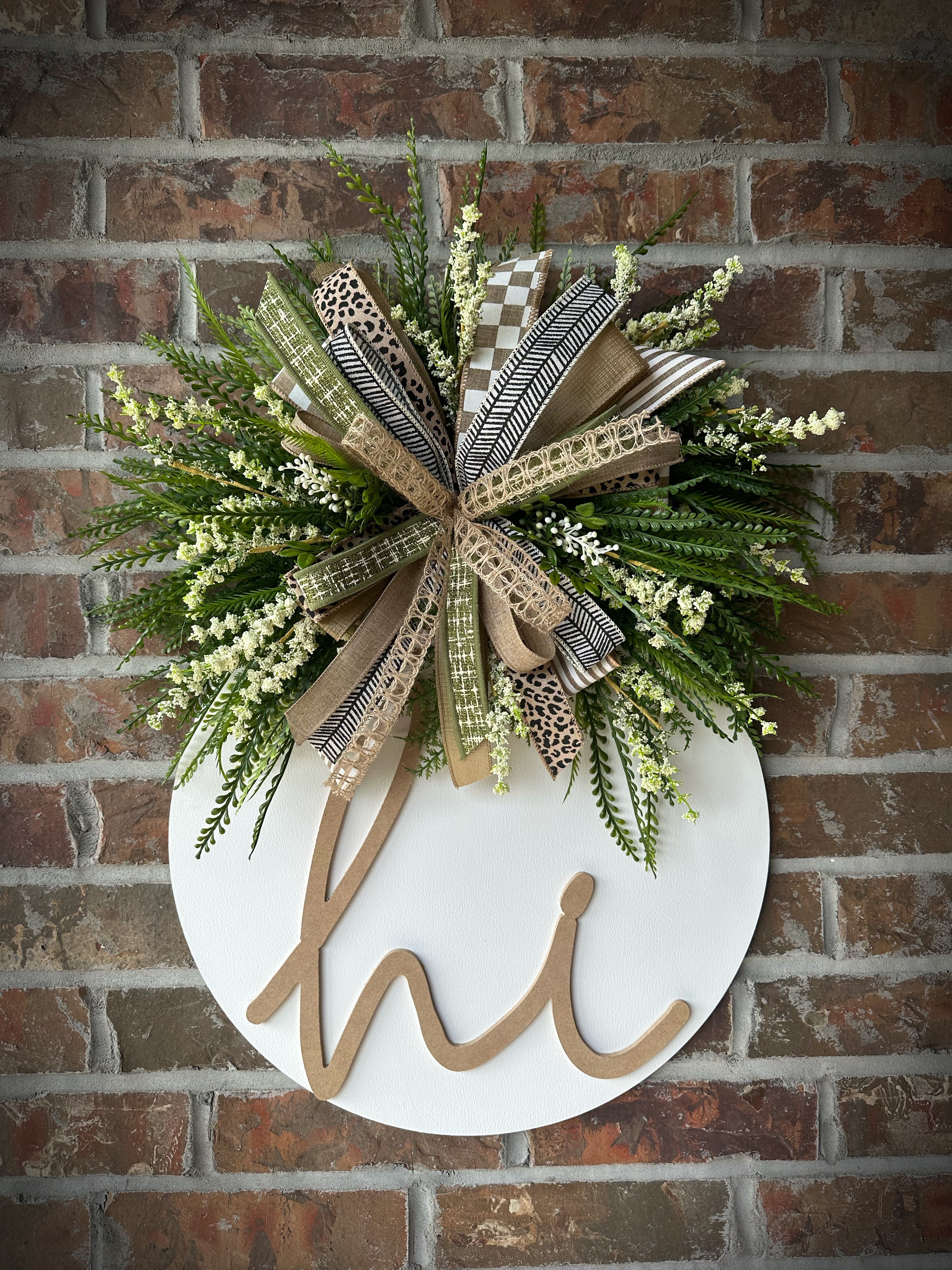 Neutral “Hi” Door Hanger