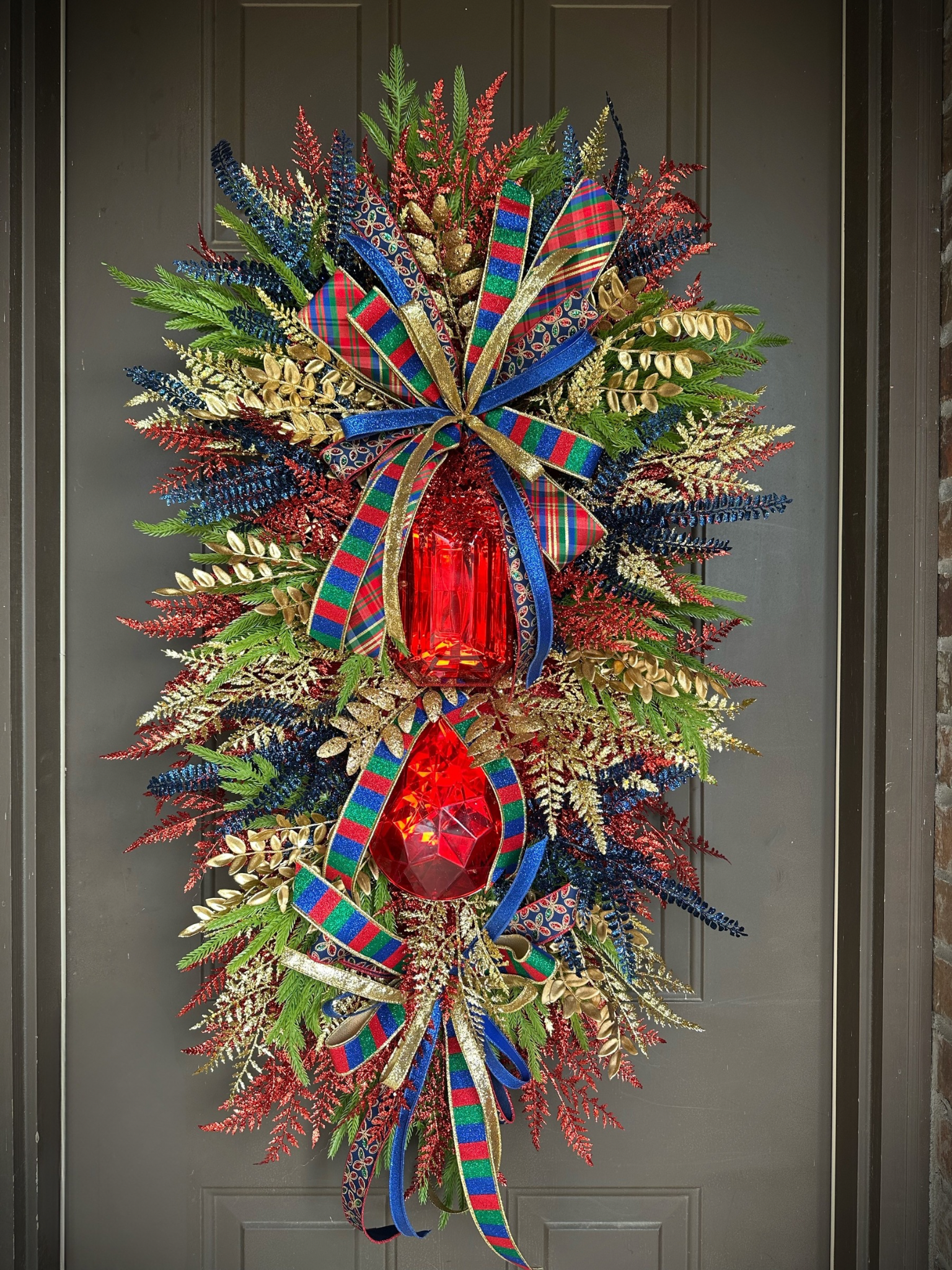 Royal Holiday Luxury Swag