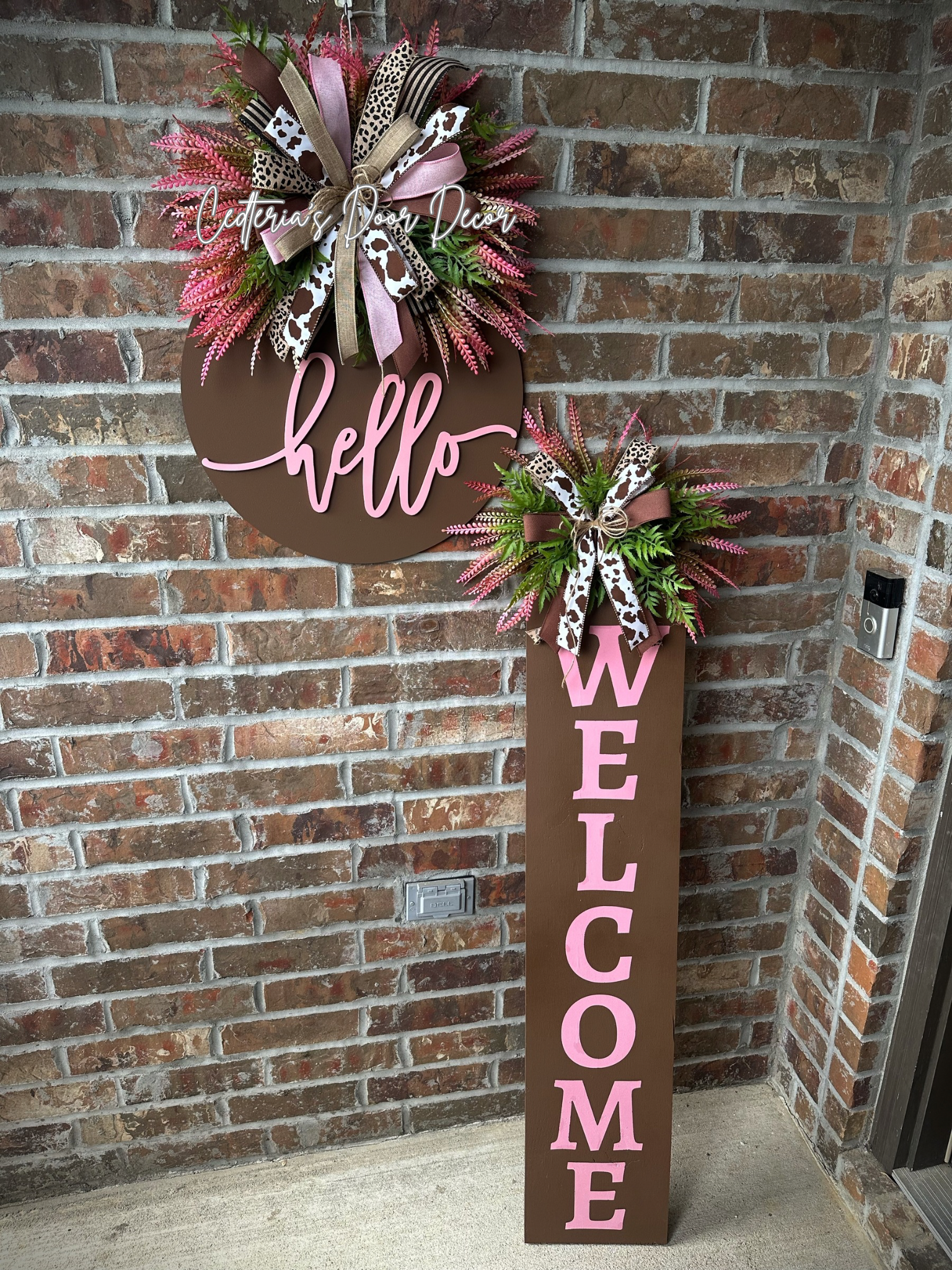 Porch leaner and door hanger matching set