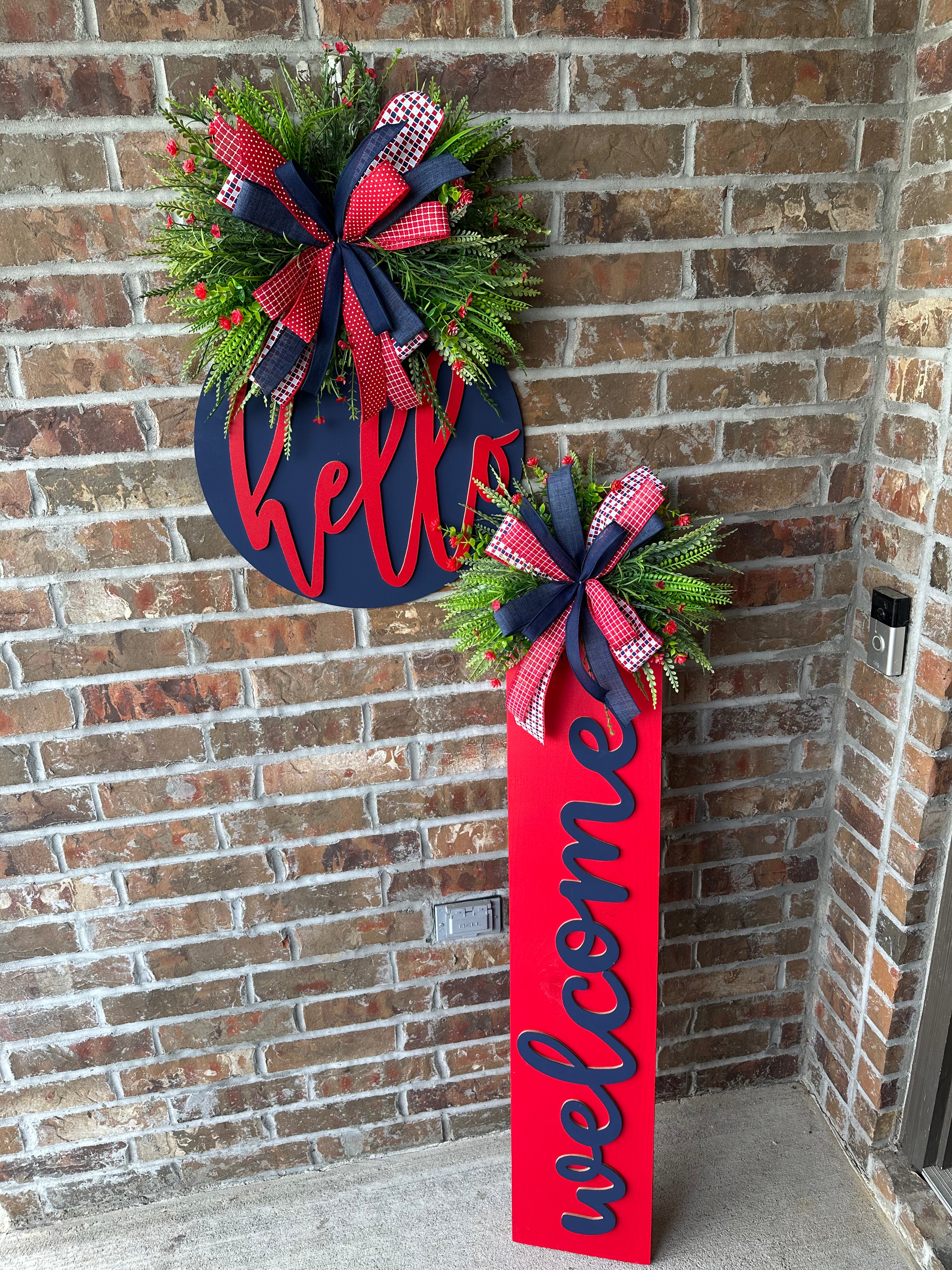 Porch leaner and door hanger matching set