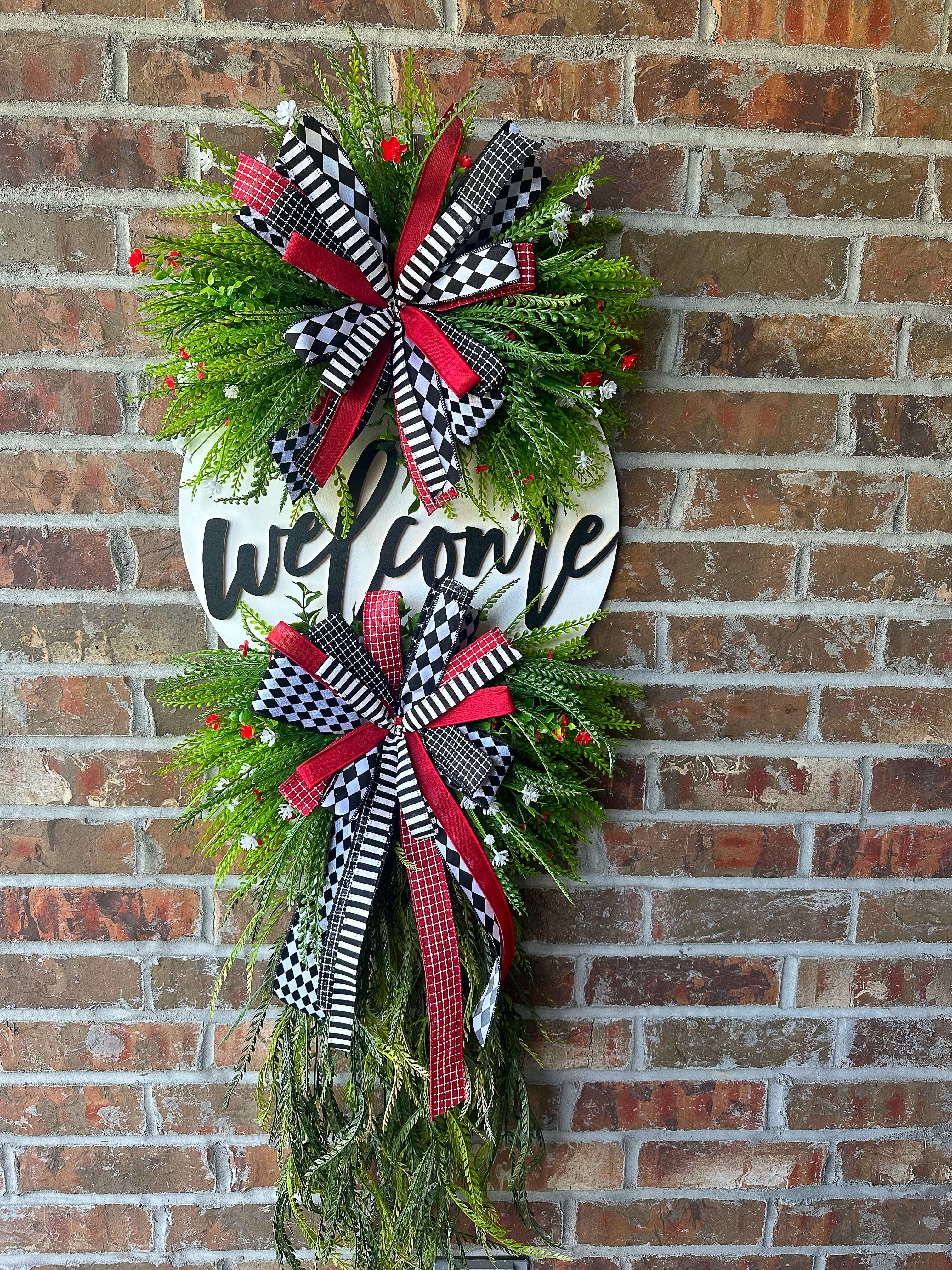 Welcome Wreath RED/BLACK/WHITE